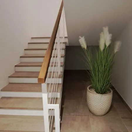 Willa Kyklamino - Unique With Stunning Seaview