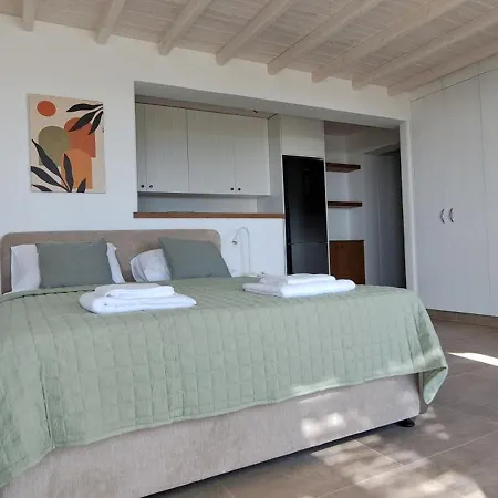 Kyklamino - Unique With Stunning Seaview