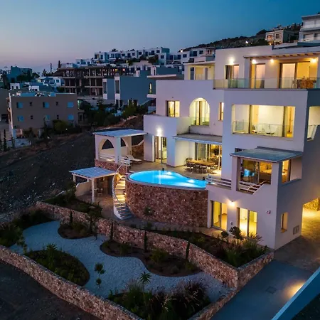 Kyklamino - Unique With Stunning Seaview Willa *