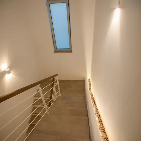 Willa Kyklamino - Unique With Stunning Seaview