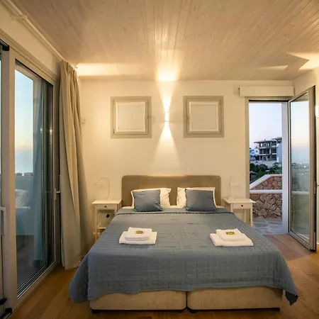 Willa Kyklamino - Unique With Stunning Seaview *