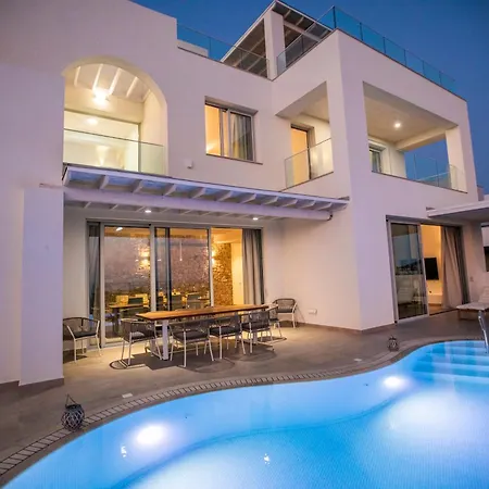 Kyklamino - Unique With Stunning Seaview *