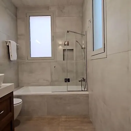 Kyklamino - Unique With Stunning Seaview