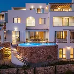 Villa Kyklamino - Unique With Stunning Seaview