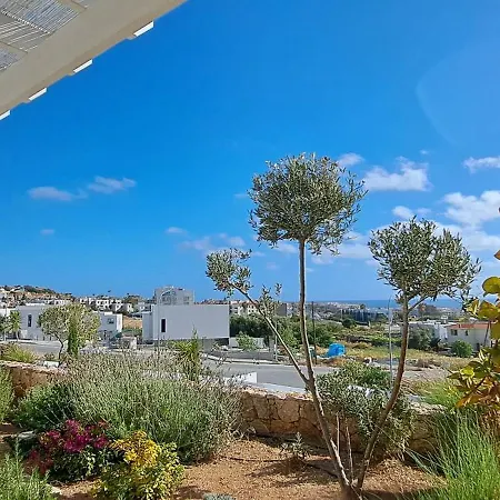Villa Kyklamino - Unique With Stunning Seaview Klorakas
