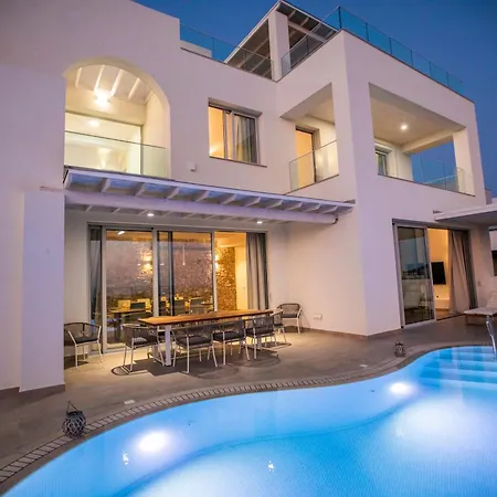 Kyklamino - Unique With Stunning Seaview *