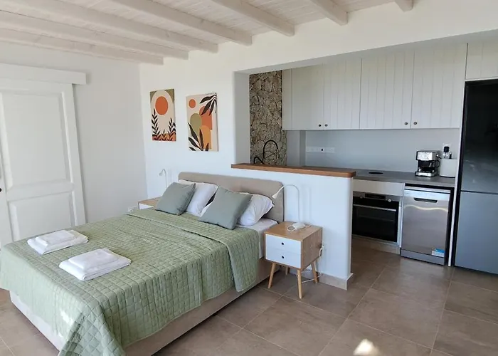 Villa Kyklamino - Unique With Stunning Seaview Klorakas