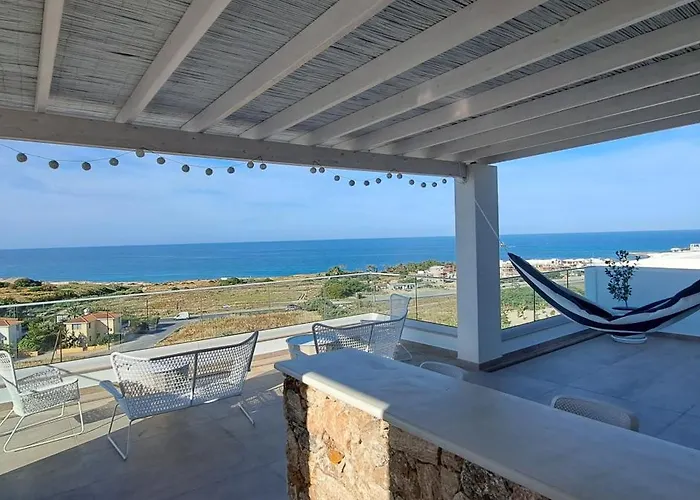 Kyklamino - Unique With Stunning Seaview