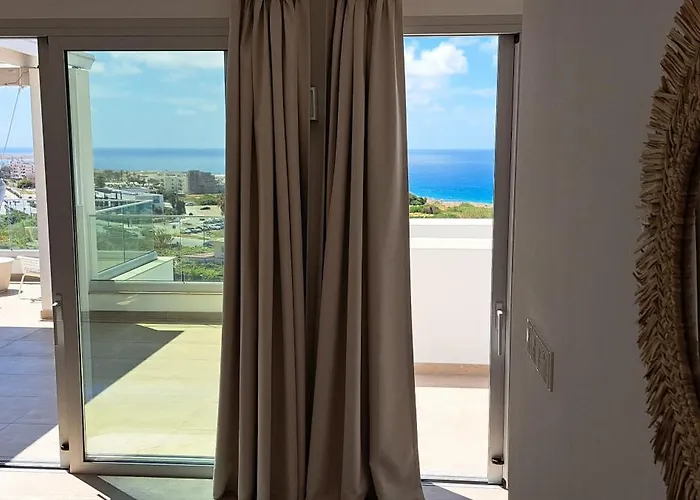 Kyklamino - Unique With Stunning Seaview Villa