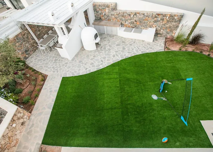 Villa Kyklamino - Unique With Stunning Seaview Klorakas