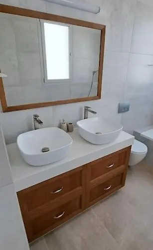 Kyklamino - Unique With Stunning Seaview Villa *